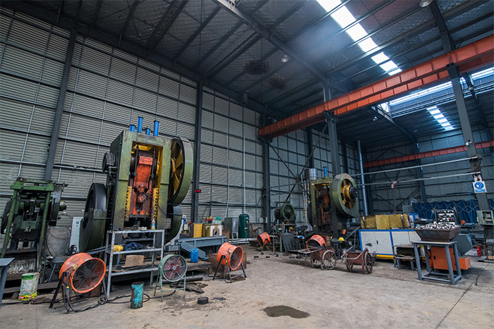 凤城网架配件-锥头加工车间